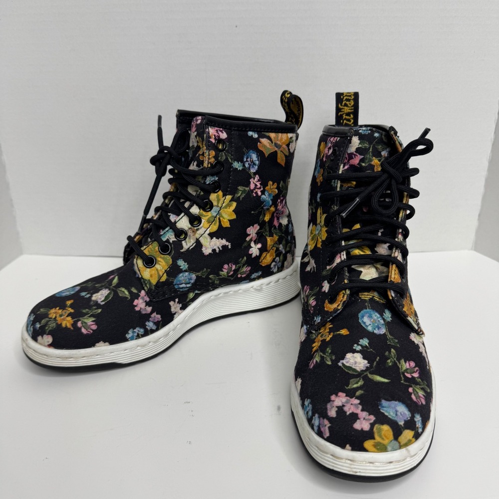 Dr. Martens Newton Black Floral Canvas Combat Boots Womens Size 5 UK 3 EU 36